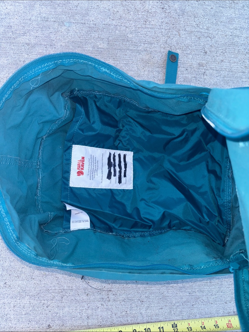 Fjallraven Kanken Backpack in Teal Blue - Picture 4 of 9